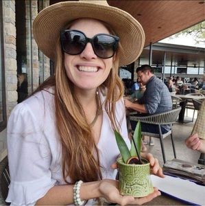 Meet your Posher, Melissa